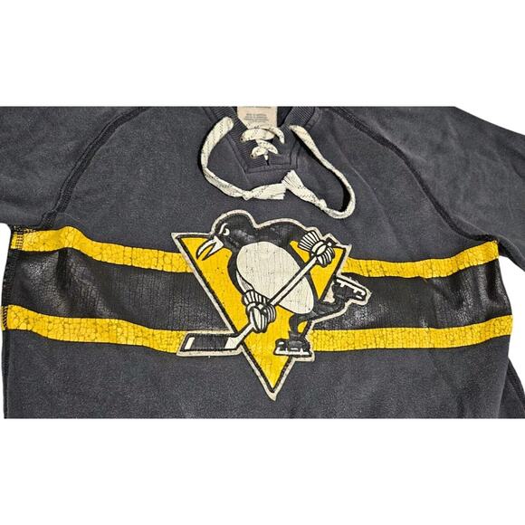 Pittsburgh Penguins Logo Sweatshirt Men M NHL CCM Black Yellow Distressed Hockey - Picture 3 of 12